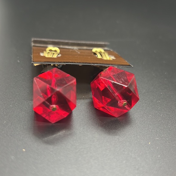 Vintage Joel Powell Black/RedTone Clip Earrings - Picture 4 of 5